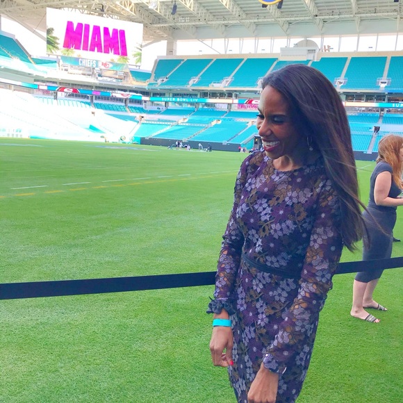 MIA π΄ FTL π PBI βοΈ
Miss Palm Beach Co. USA π
Miss Treasure Coast USA π - Picture 4 of 16